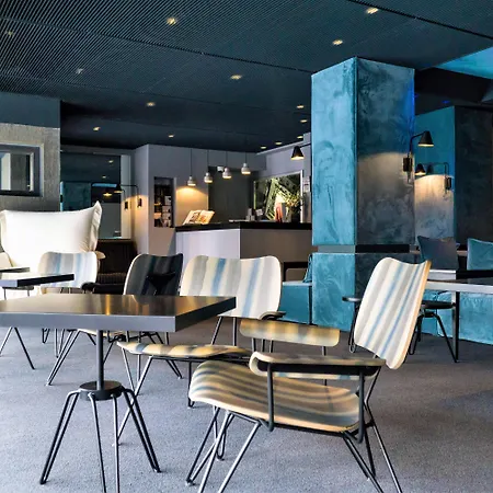 Hotell Periscope Aten